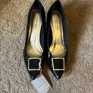 Comfort Plus by Predictions Black Heels with Gold Buckle